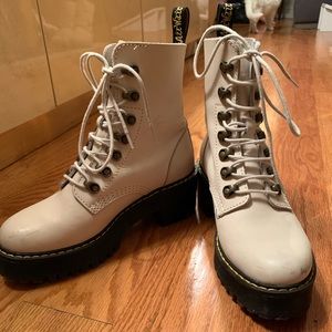 Doc Marten Leona Boots